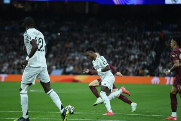 Реал М Сити Винисиус