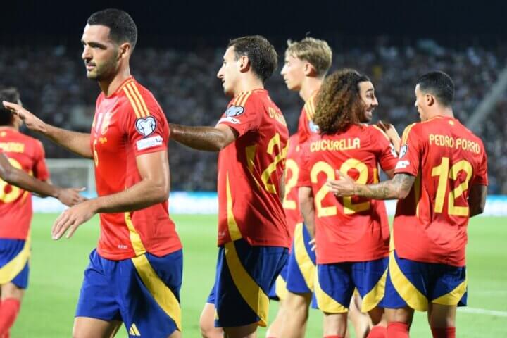 Испания Мерино, Кукурея, Педро Порро