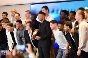 Мбапе с Реал Мадрид тим